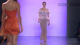 时尚走秀：不常见的时装走秀，模特丰满大胆，带来视觉冲击