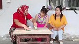 姐妹俩发现妈妈怀孕，听完事情经过，姐妹俩急了