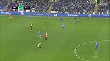 第64分钟卡迪夫城球员尼亚斯射门