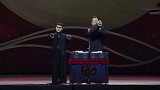 岳云鹏的二徒弟挺搞笑，这表情倒是学的到位，都是那么的贱啊