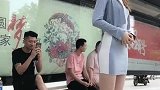 后面的小伙别看了，确认过眼神，是你得不到的人