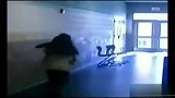 搞笑-20120327-盘点国外美女傻缺瞬间