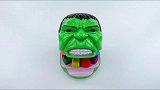 绿巨人的牙齿掉光了，拿来3种颜色的橡皮泥，给绿巨人捏出牙齿