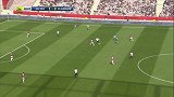 第39分钟甘冈球员科科射门