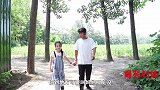 短剧：村妹未婚生育，多年后男友竟领女儿来找村妹，结果被打一顿