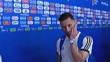 止步世界杯16强！阿根廷全队拒绝接受采访 梅西捂脸
