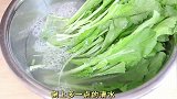 教你用小白菜做美食，鲜香爽口又补钙，比吃肉还香！