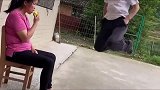 看完乐坏了，儿子待遇比老爹强多