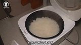 星期二的便当:青蒜腊肉+家常豆腐 腊肉是什么人间美味啊~好吃