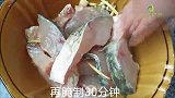 草鱼好吃营养的做法，上桌连汤汁都不剩，老公口水流一地！