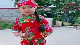 在爷爷家住了三天，回来走路就这样了，咱也不敢问为什么