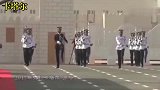 老外模仿中国阅兵正步，卡塔尔新兵喊中文口令，中国出场惊艳众人