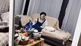 有点奇怪，让我再看一眼