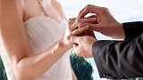 浙江一女孩被奶奶催婚：不带男朋友回来不上手术台