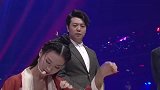 女孩现场用古筝弹奏刀剑如梦，把郎朗都看呆了！
