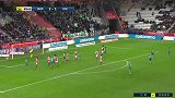 第90分钟圣埃蒂安球员阿穆马射门 - 打偏