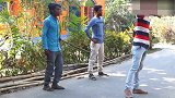 国外搞笑视频合集，印度小伙真是太作了，看完笑出声！