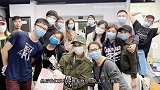 郑秀文跟随社会福利机构派发物资，发长文分享感受