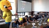 巴西队众星票选年度最佳球员 吉祥物金丝雀变身超严监考官