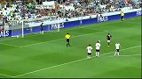 吉尼斯杯-13年-AC米兰获得点球良机 罗比尼奥操刀主罚-花絮