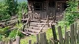 环境优美的地方，有一座茅草屋，简直就是世外桃源啊