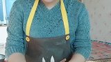 两个女人让你选，你选前者还是后者？