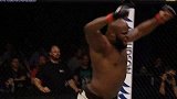 UFC-17年-格斗之夜105倒计时：刘易斯自信胜利只是一拳而已-专题