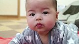 嘴巴里没东西都吃得津津有味，有同款宝宝吗？