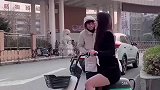 姐姐接我的方式有塑料的味道