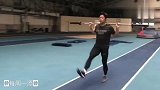 百米飞人苏炳添负重跑 教你如何跑得更快