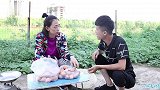 农村大姐卖鸡蛋,却被小伙套路,看大姐如何机智反套路