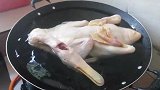 亲家送的鸭果然够肥，锅都快装不下了，厉害