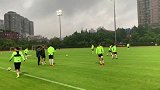 K联赛霸主客战上海信心足 全北现代赛前训练众将表情轻松