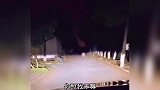 大灯一开，瞬间天就亮了！
