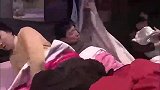 买房夫妻儿媳坐月子心疼婆婆太累，没想洗尿布，发现婆婆真面目