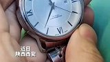 师傅维修机械表，拆开发现表里不一，手表界也流行油电混动