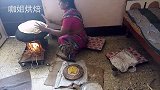 印度妇女卧室里摊煎饼，超大一张裹上厚厚黄油会啥味
