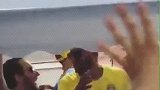 别以为我会忘了这个梗！ 墨西哥球迷高喊“7-1”挑衅巴西球迷