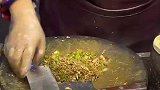 这肉夹馍谁顶得住啊？里面塞太多肉了吧！