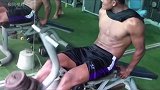 看播求训练是一种视觉享受，太刚了播求 训练