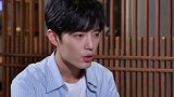 肖战红海 肖战演技 肖战听到收工后的表情 真的很认真的面对自己的工作，适应自己的不习惯