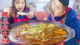 黄辣丁煮火锅才安逸，小厨做“酸菜豆腐鱼火锅”边煮边吃3斤不够