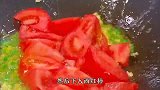 西红柿黄瓜炒鸡蛋做法，原汁原味，鲜香下饭，老人孩子都喜欢