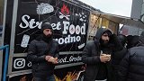 汉堡薯条 白俄罗斯边境难民营地有了快餐店