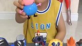 七彩童年：僵尸来了 快跑