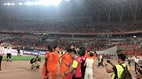 中超-17赛季-鲁能5球大胜联赛复仇申花 赛后谢场鲁密尽情狂欢-专题