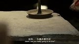 妻子想要保护丈夫，丈夫想要救孩子，愿意一命抵一命