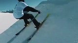 美凌格滑雪也厉害! 身穿C罗球衣的大哥玩起双板贼6
