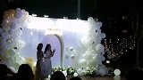章子怡庆生现场视频曝光，汪峰登台为其献唱温馨甜蜜
