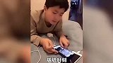 男孩子变声期的尴尬